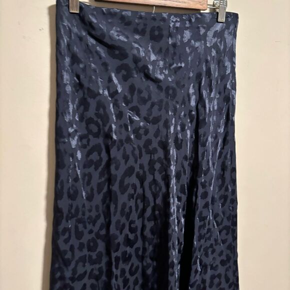 NWT Express Midi Slip Skirt in Navy Blue Metallic- Size Medium - Picture 3 of 8